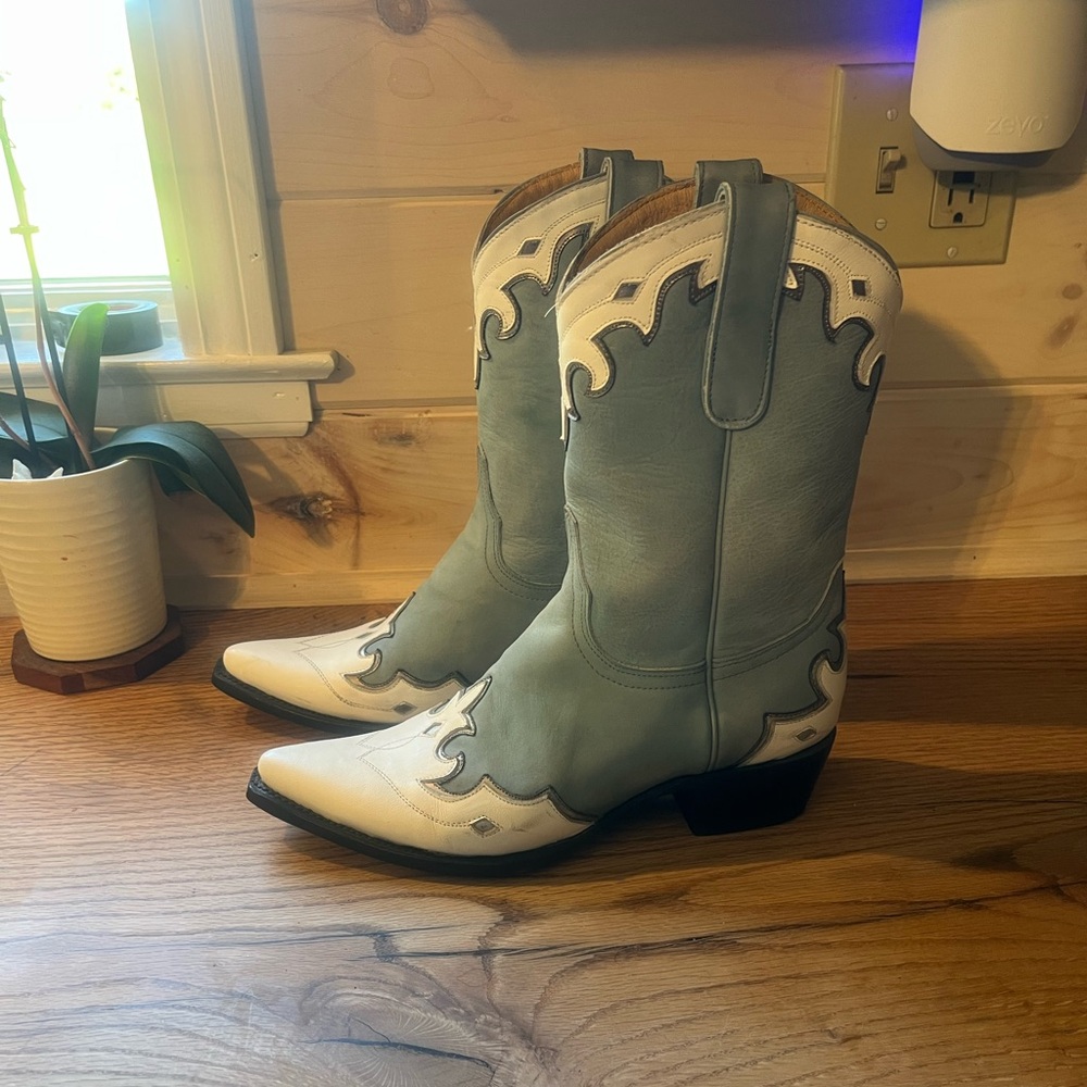 Women’s Idyllwind Bluebelle Western Boots- snip toe 8.5B - Picture 5 of 7